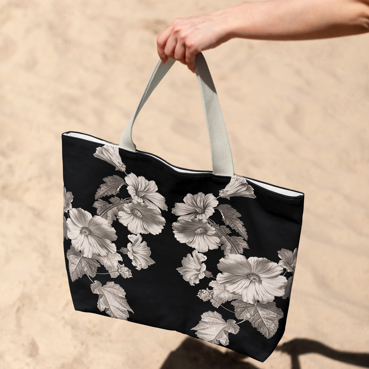 Noir Botanica No. 1.2 Everyday Market Tote