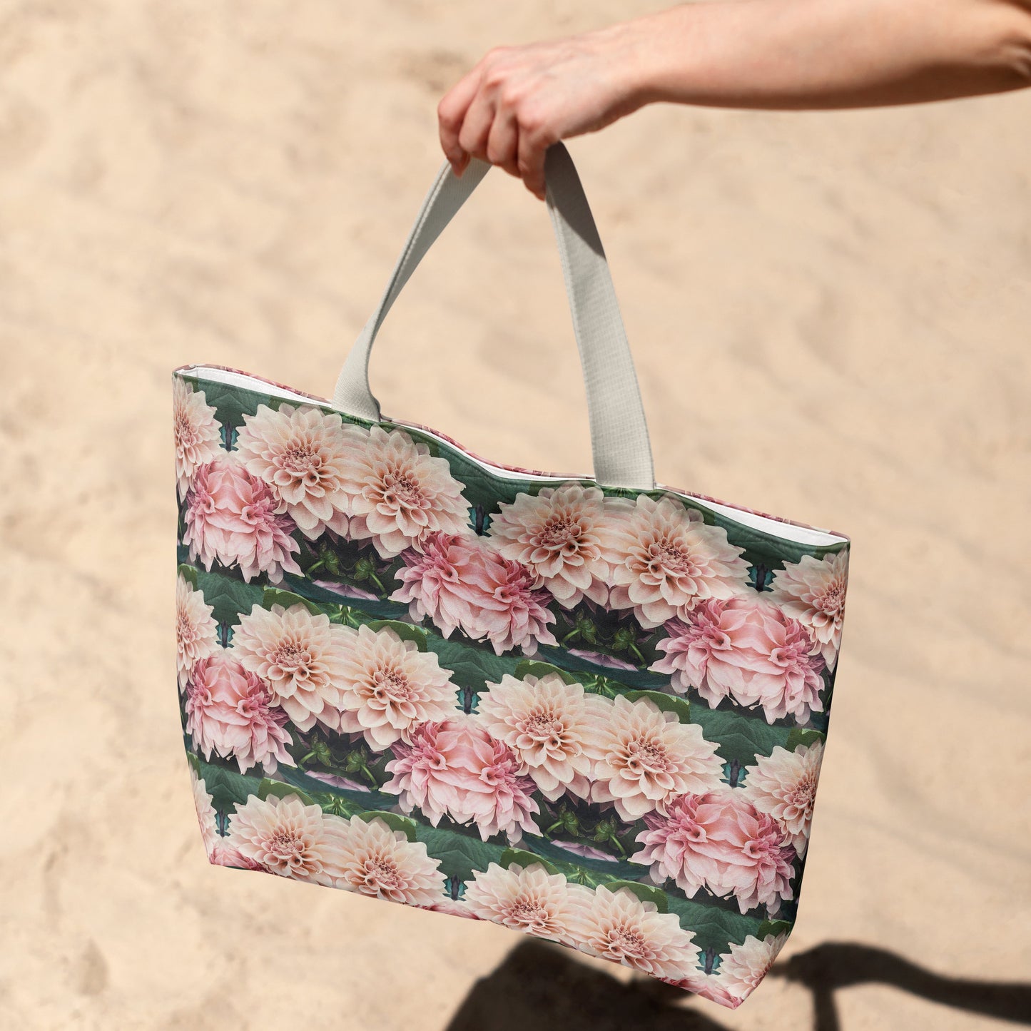 Floralis No. 26 Everyday Market Tote